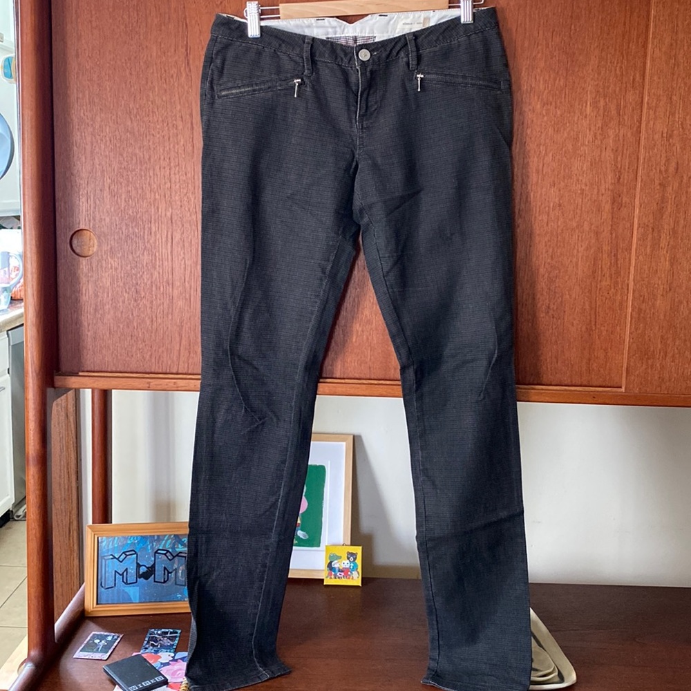 Silence and Noise plaid pants with zippered back and front pockets. - Picture 1 of 9